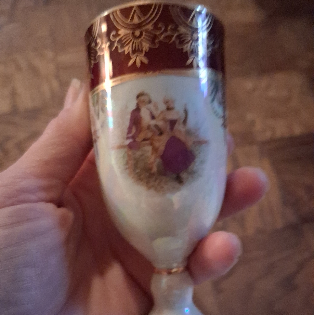 Elegant Decorative Goblet with Gold Accents